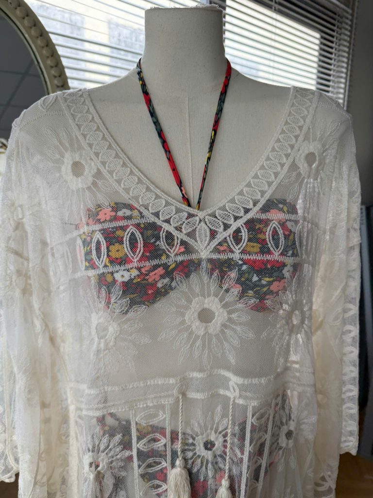 Alternative view of Bliss Cover Top