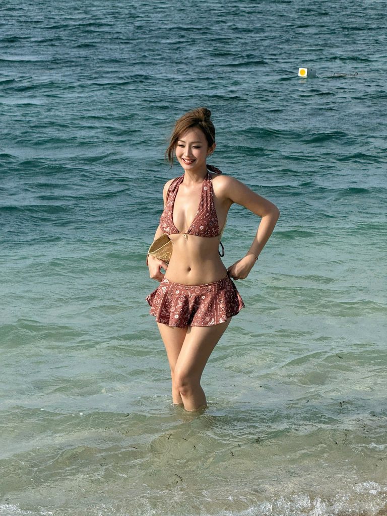 Alternative view of Maya Bikini